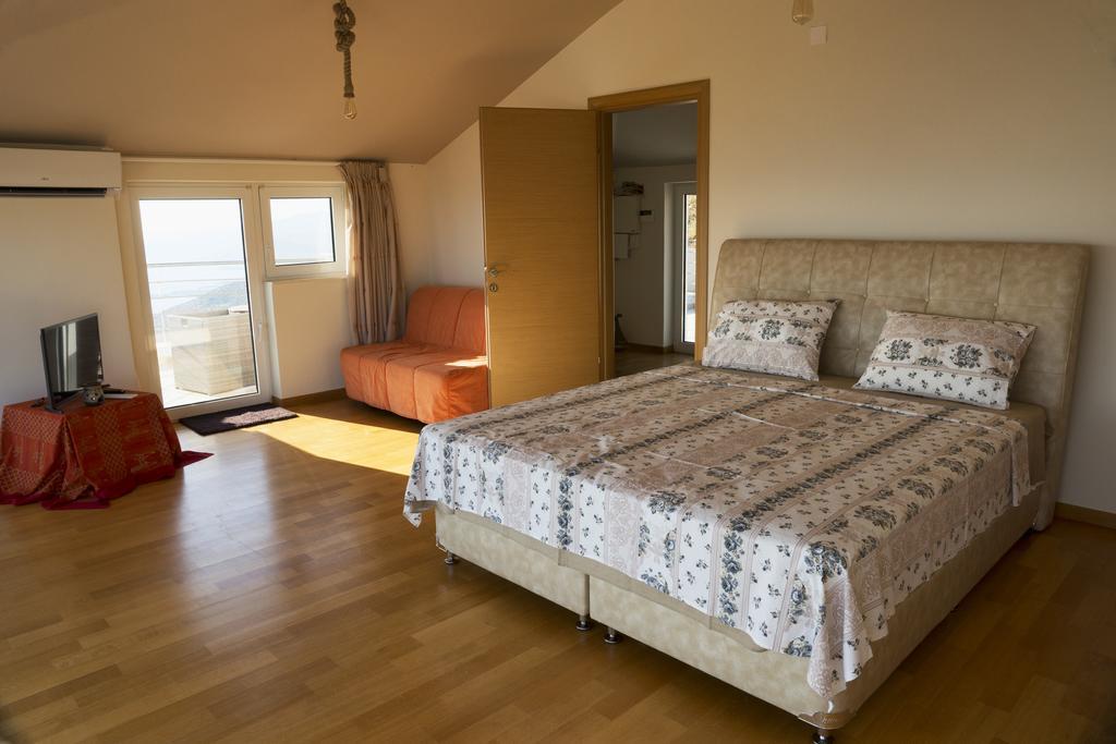 Viva B&B Anávyssos Eksteriør bilde